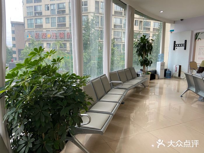 绝经后在美国做赠卵生子供卵试管--我还能得到健康的卵子吗？
